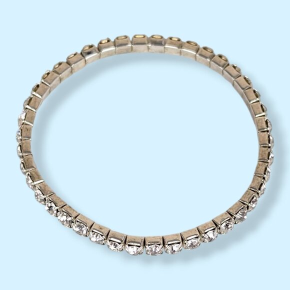 (2/$20) White Rhinestone Stretch Bracelet - Picture 3 of 4